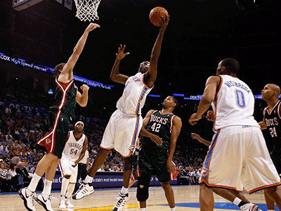 是什么让”小七“这么惆怅呢？原来金州勇士这样了不知道要干